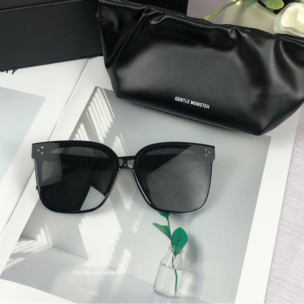 New Gentle Monster Flatba “My Ma” Black Sunglasses